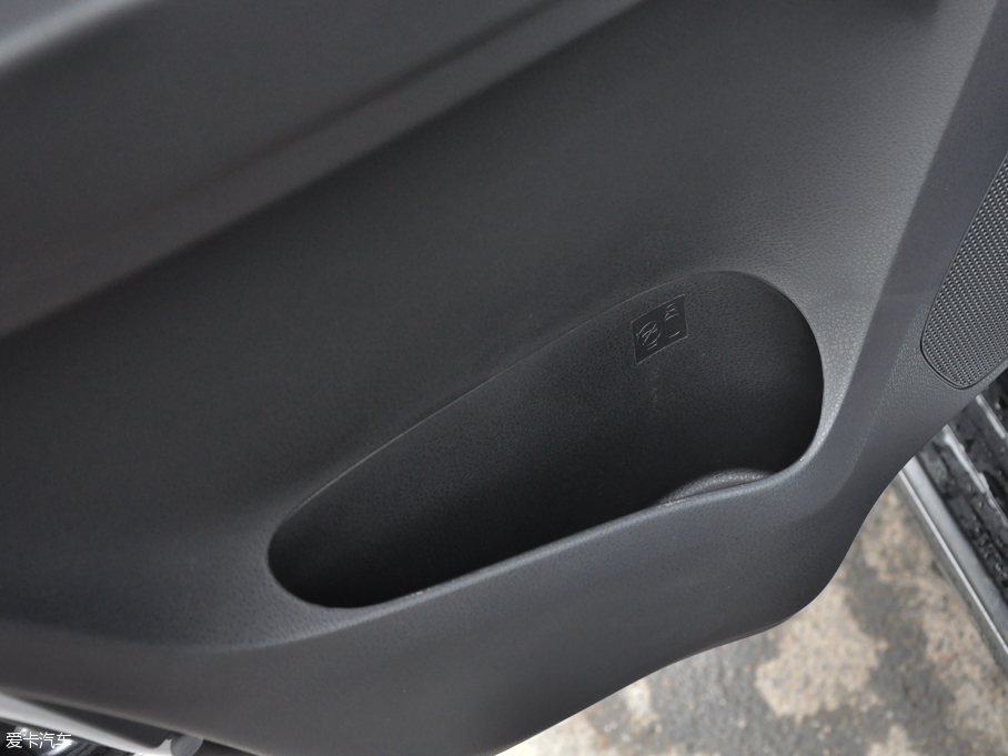 2016ʮmu-X΂b 2.5T  Ԅ 