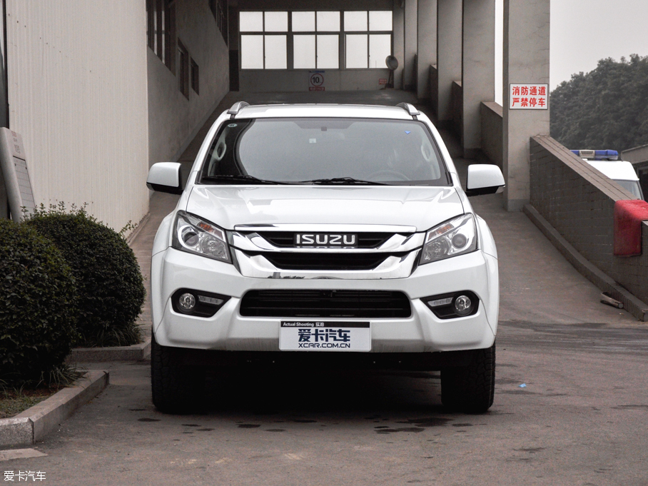 2016ʮmu-X΂b 3.0T  Ԅ 