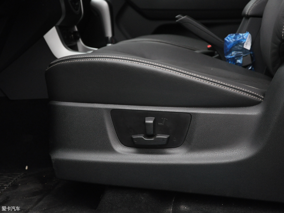 2016ʮmu-X΂b 3.0T  Ԅ 