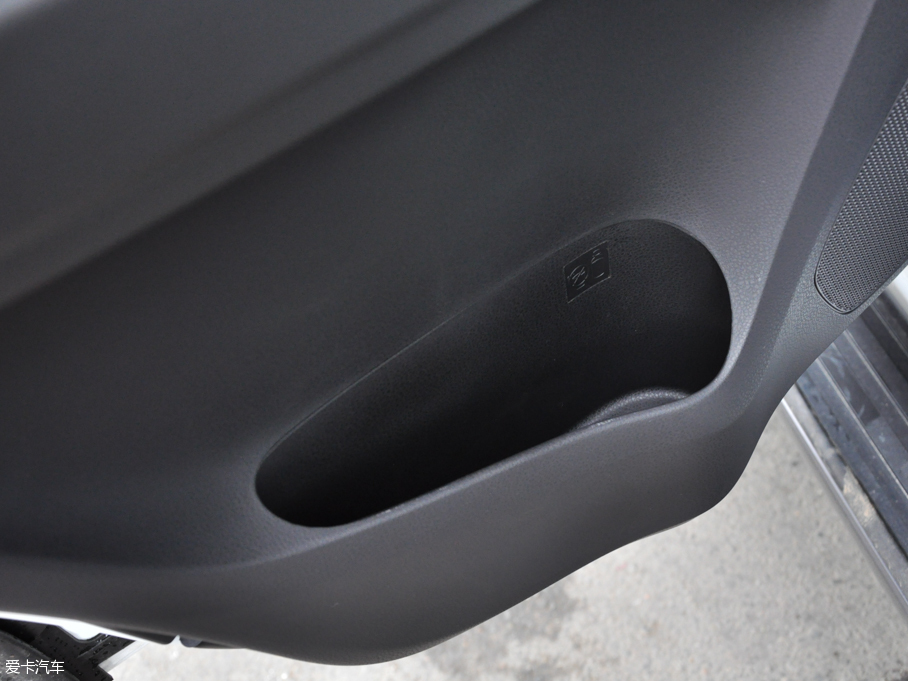 2016ʮmu-X΂b 3.0T  Ԅ 