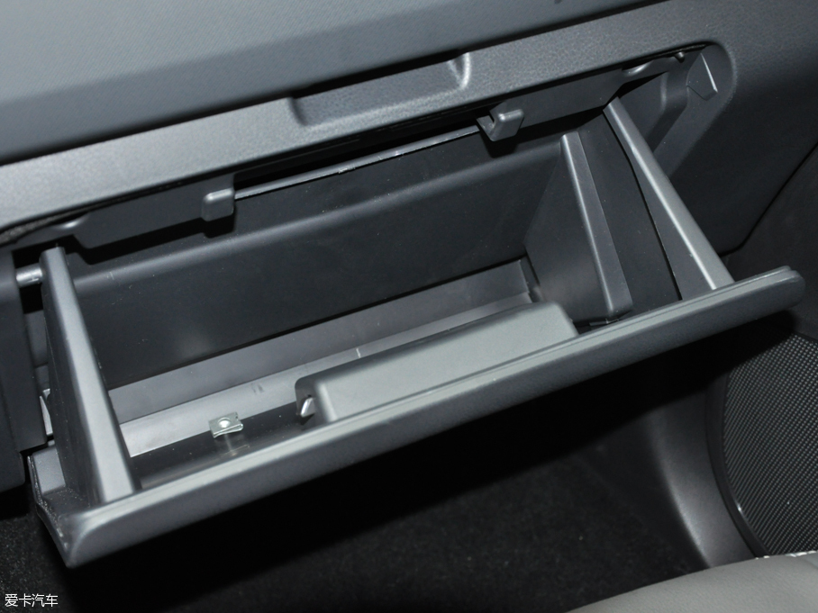 2016ʮmu-X΂b 3.0T (q) Ԅ 