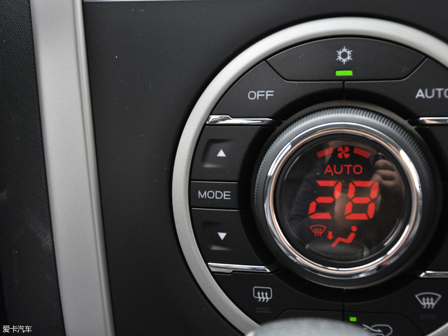 2016ʮmu-X΂b 3.0T (q) Ԅ 