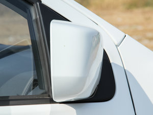2016款2.8T 手动四驱豪华型长货箱 细节外观