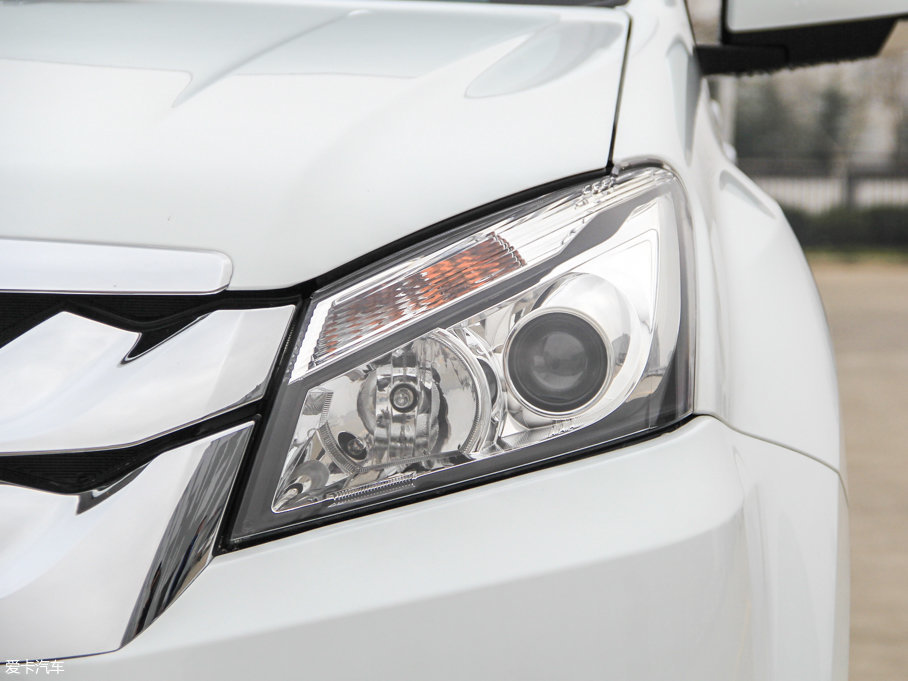 2017ʮmu-X΂b 3.0T  Ԅ 7 V