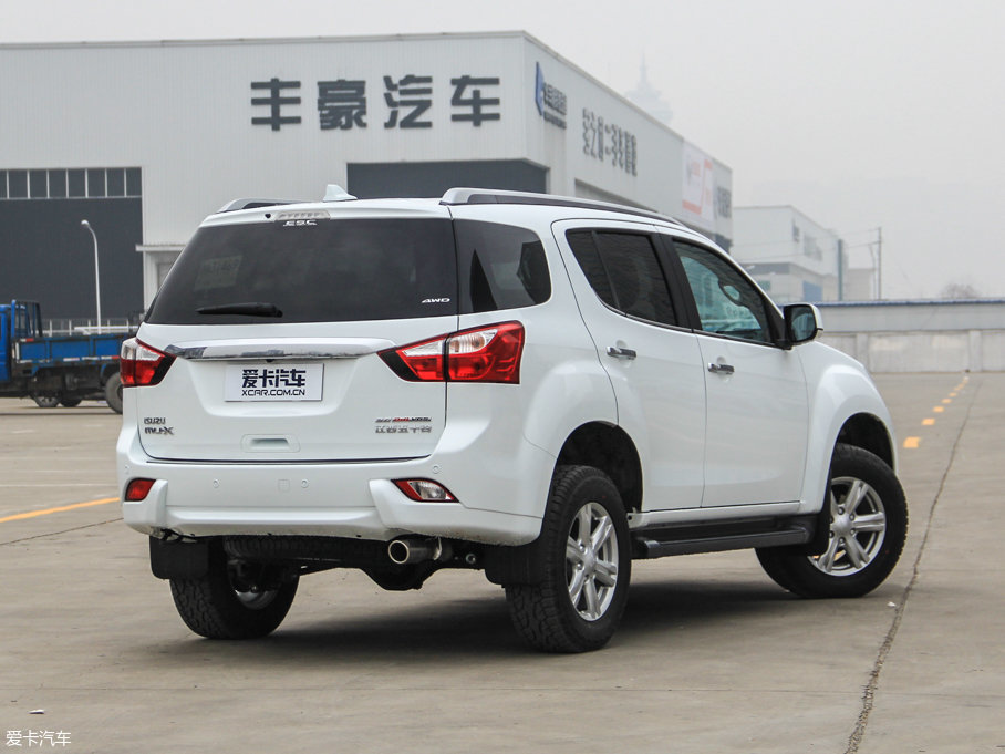 2017ʮmu-X΂b 3.0T (q) Ԅ 7 V