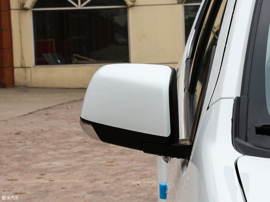 2017ʮmu-X΂b 3.0T (q) Ԅ 7 V