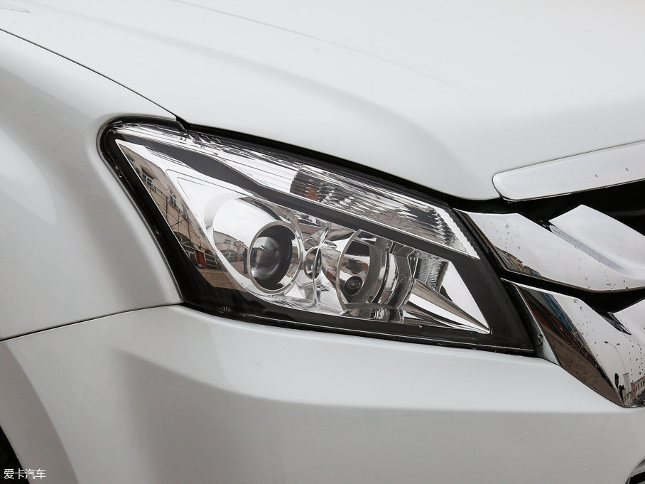 2017ʮmu-X΂b 3.0T  Ԅ 7 V