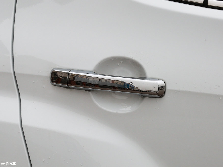 2017ʮmu-X΂b 3.0T  Ԅ 7 V