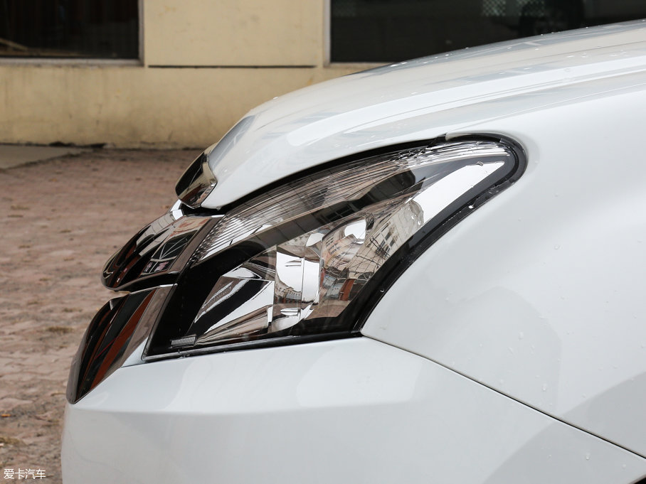 2017ʮmu-X΂b 3.0T  Ԅ 7 V