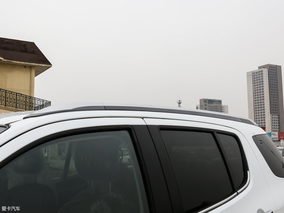 2017ʮmu-X΂b 3.0T  Ԅ 7 V