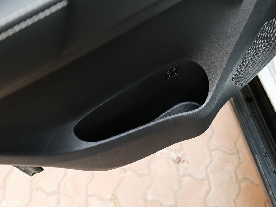 2017ʮmu-X΂b 3.0T  Ԅ 7 V