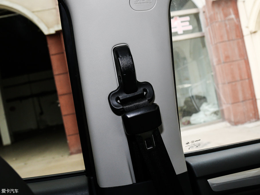 2017ʮmu-X΂b 3.0T (q) Ԅ 7 V