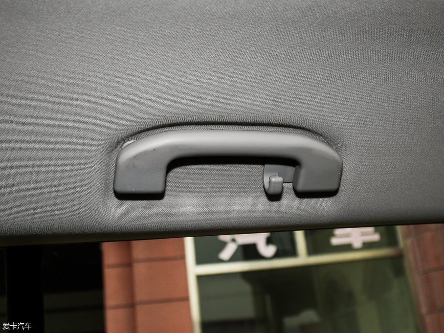 2017ʮmu-X΂b 3.0T (q) Ԅ(dng) 7 V