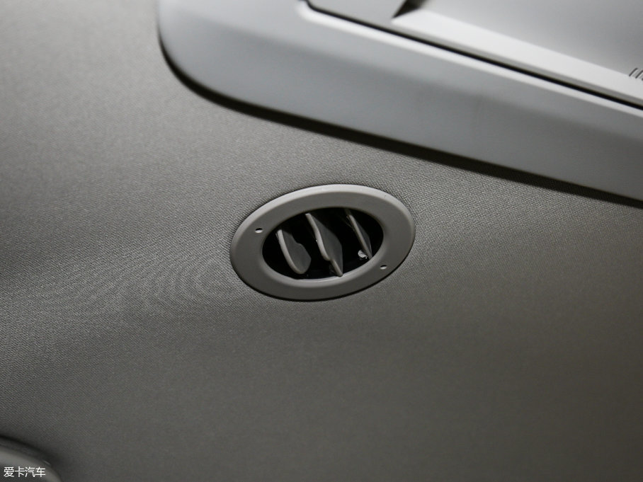 2017ʮmu-X΂b 3.0T (q) Ԅ 7 V