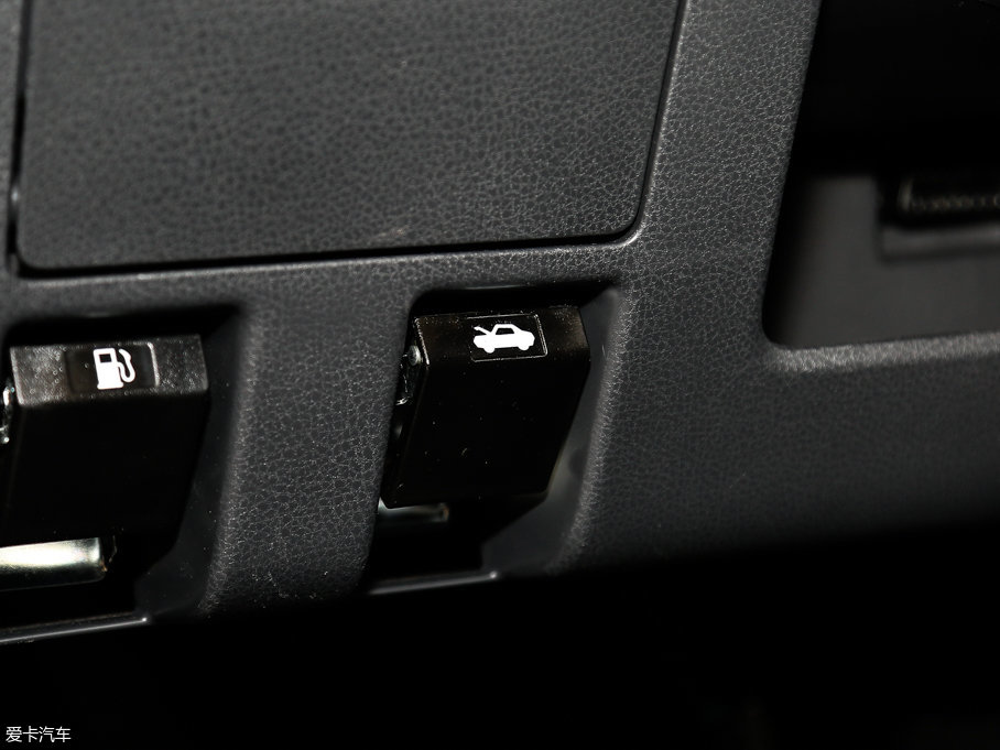 2017ʮmu-X΂b 3.0T (q) Ԅ(dng) 7 (gu)V