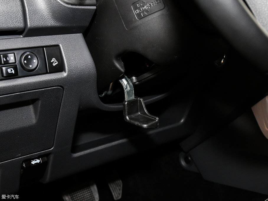 2017ʮmu-X΂b 3.0T  Ԅ 7 V