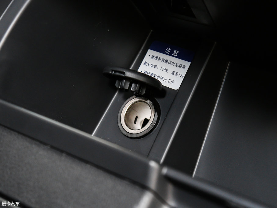 2017ʮmu-X΂b 3.0T  Ԅ 7 V