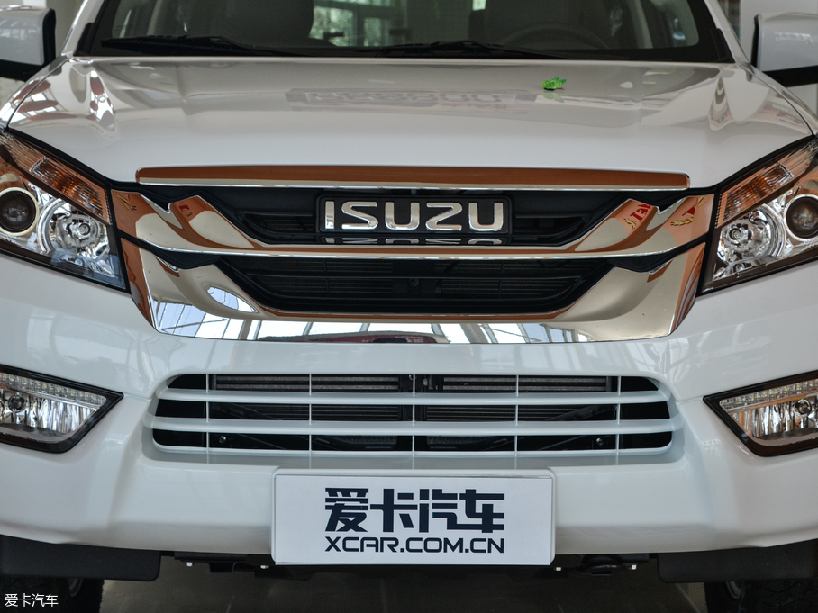 2017ʮmu-X΂b 3.0T  Ԅ 5 V