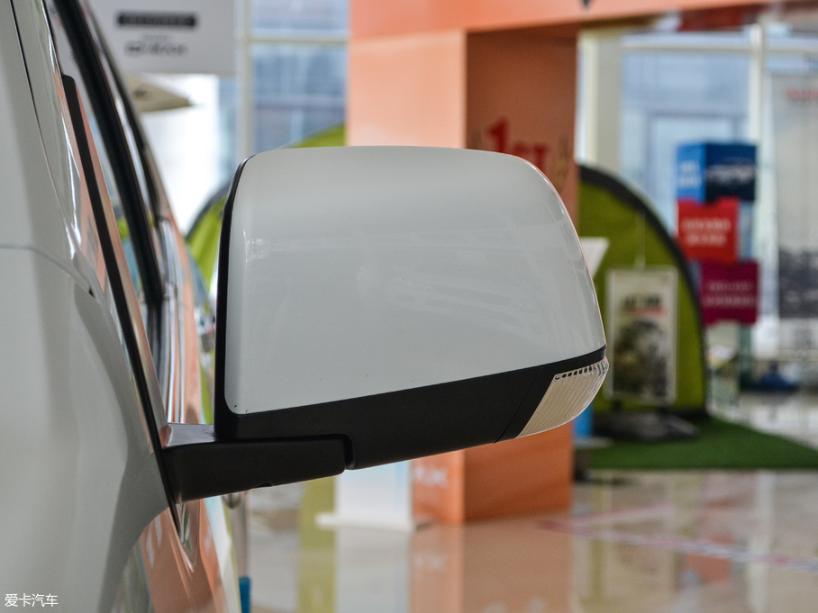 2017ʮmu-X΂b 3.0T  Ԅ 5 V