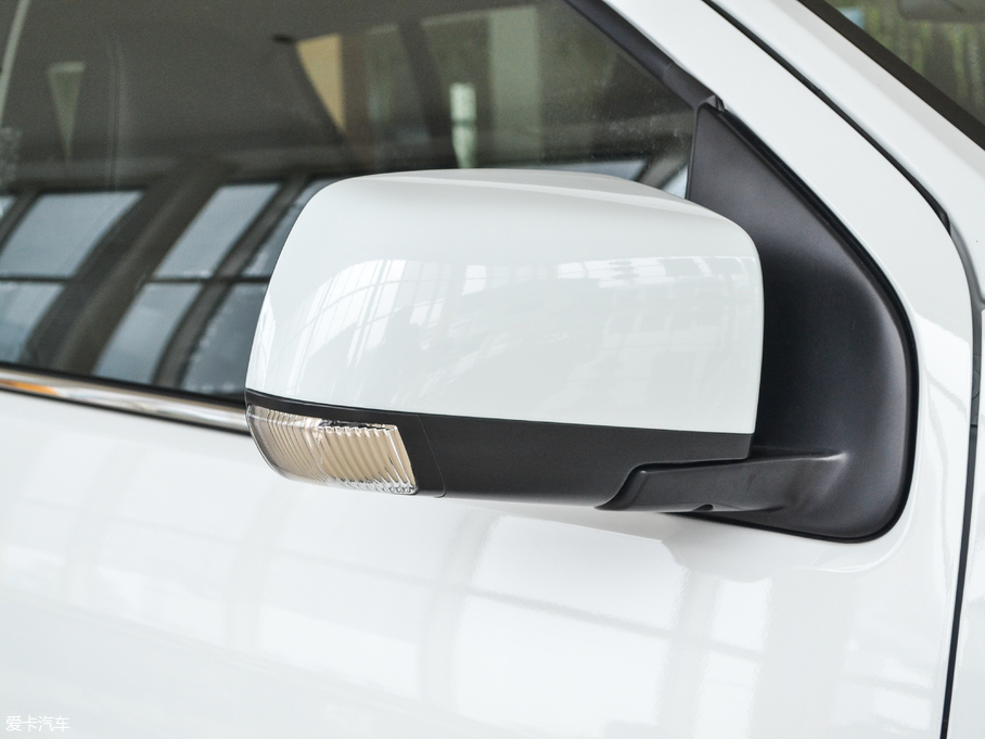 2017ʮmu-X΂b 3.0T  Ԅ 5 V