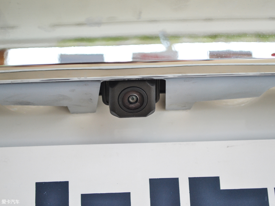 2017ʮmu-X΂b 3.0T  Ԅ 5 V