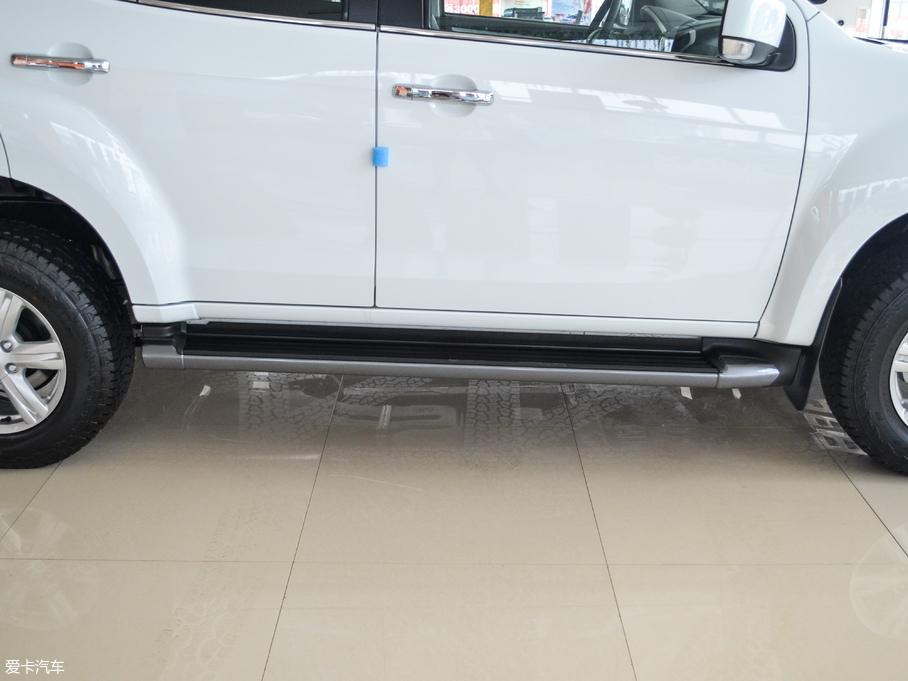 2017ʮmu-X΂b 3.0T  Ԅ 5 V