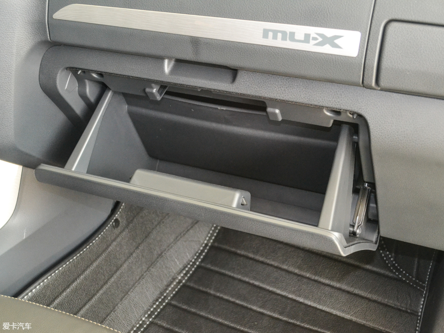 2017ʮmu-X΂b 3.0T (q) Ԅ(dng) 5 V