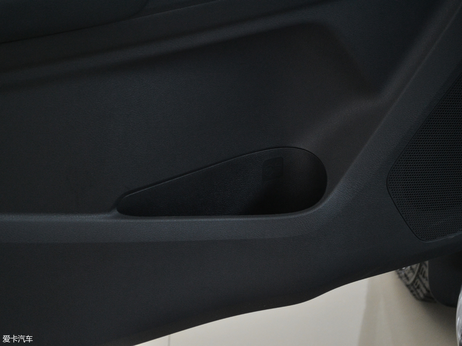 2017ʮmu-X΂b 3.0T  Ԅ 5 V