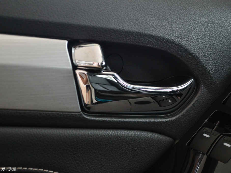 2017ʮmu-X΂b 3.0T (q) Ԅ(dng) 5 (gu)V