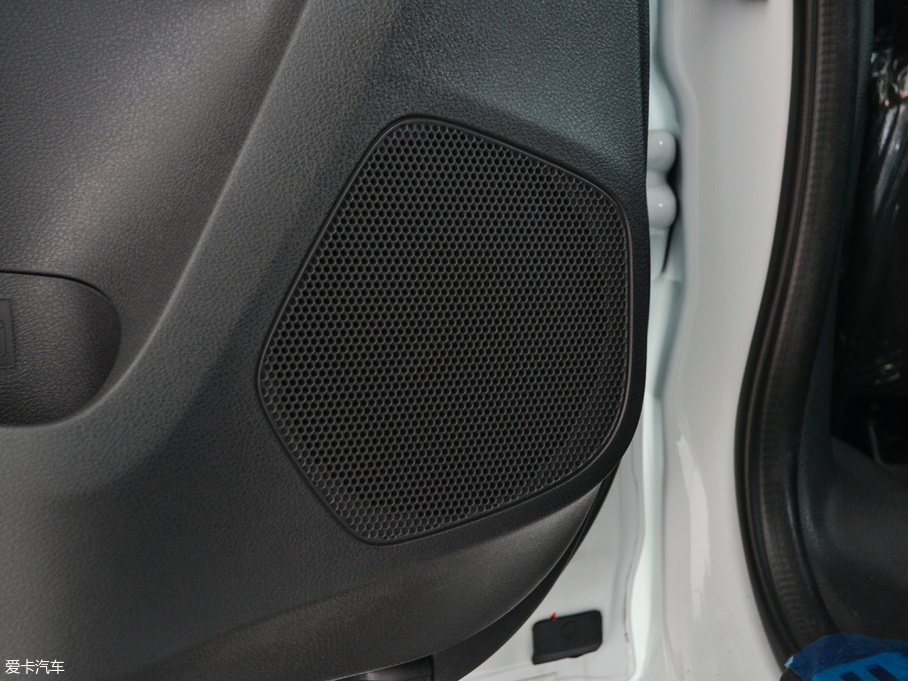 2017ʮmu-X΂b 3.0T  Ԅ 5 V