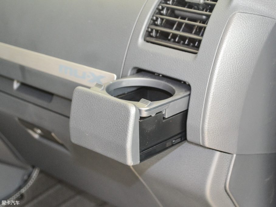 2017ʮmu-X΂b 3.0T  Ԅ 5 V