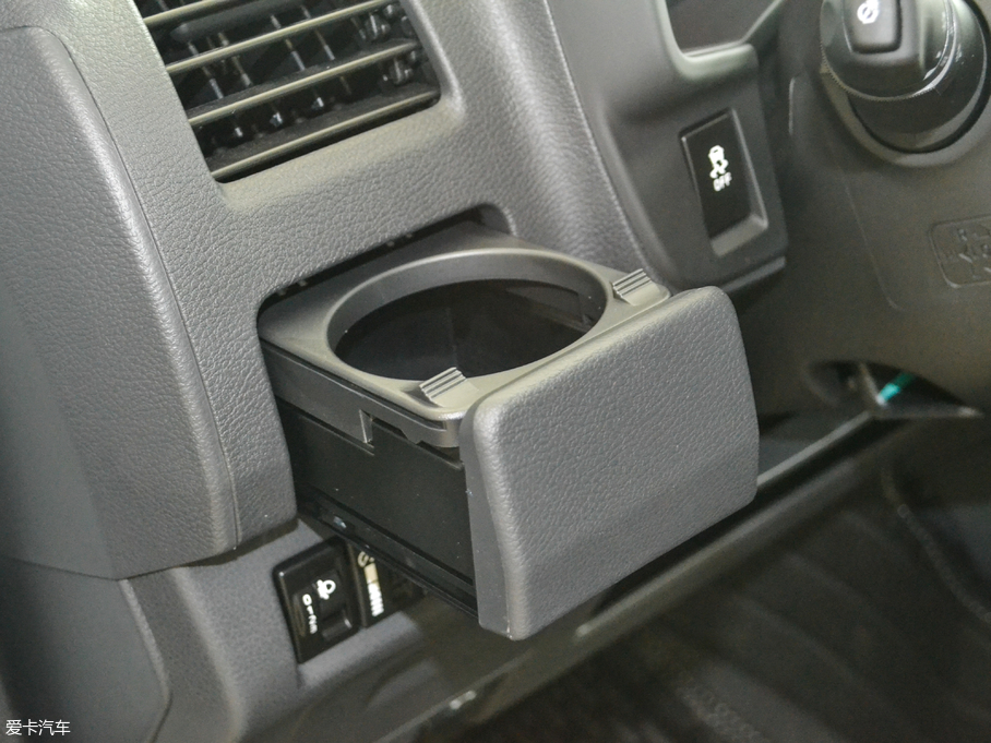 2017ʮmu-X΂b 3.0T  Ԅ 5 V