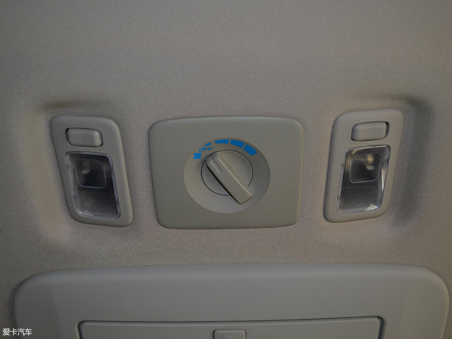 2017ʮmu-X΂b 3.0T  Ԅ 5 V