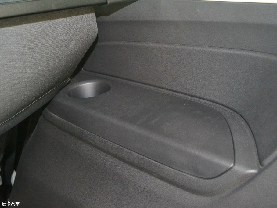 2017ʮmu-X΂b 3.0T  Ԅ 5 V