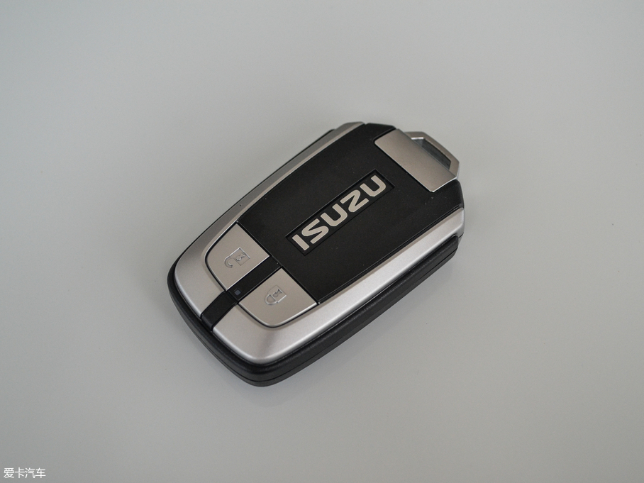 2017ʮmu-X΂b 3.0T  Ԅ 5 V