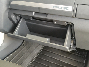 20173.0T (q) Ԅ(dng) 5 V 