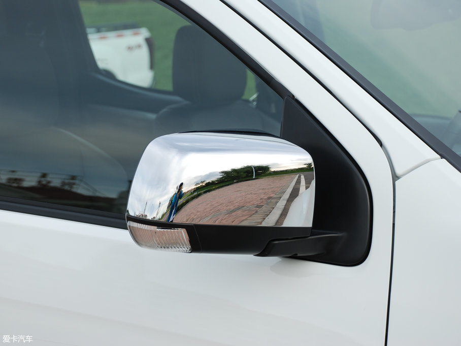 2018��D-MAX 3.0T �Ԅ�(d��ng)���(q��)�����A��