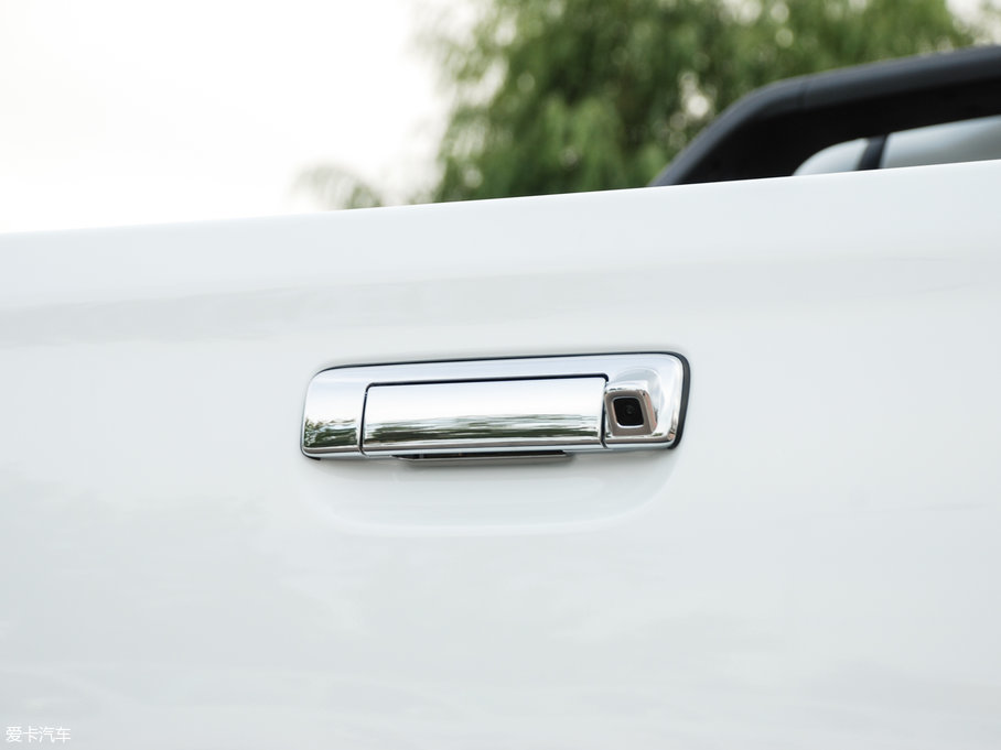 2018��D-MAX 3.0T �Ԅ����(q��)�����A��