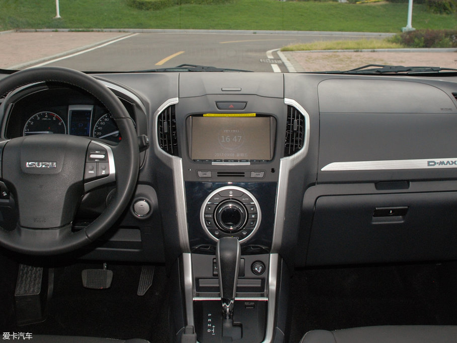 2018D-MAX 3.0T Ԅ򌳬A