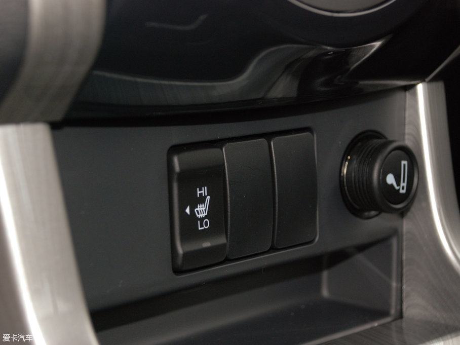 2018��D-MAX 3.0T �Ԅ���򌳬���A��