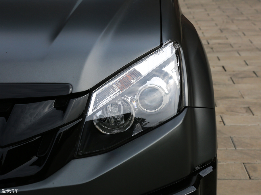 2018��D-MAX 3.0T �Ԅ����(q��)X-POWER��