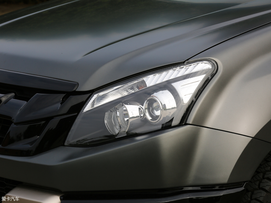 2018D-MAX 3.0T ԄX-POWER