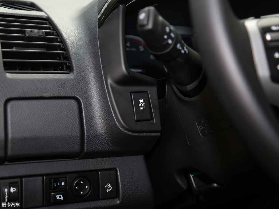 2018��D-MAX 3.0T �Ԅ����X-POWER��