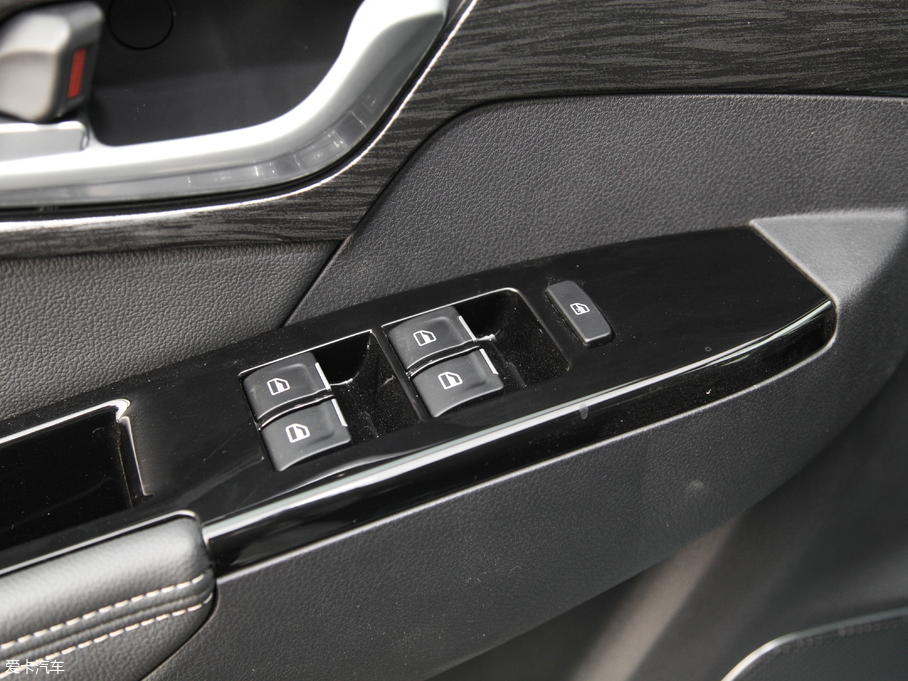 2018ʮmu-X΂b 3.0T (q) ք(dng) 5