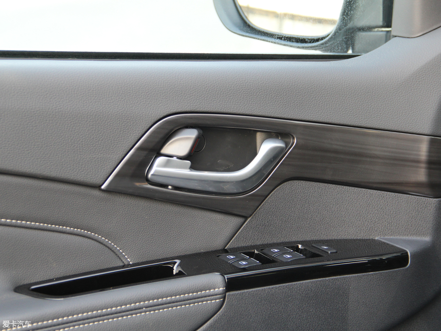 2018ʮmu-X΂b 1.9T  Ԅӄ 7