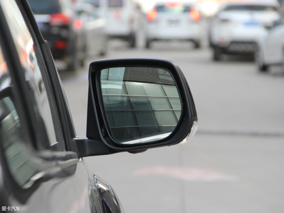 2018ʮmu-X΂b 3.0T  Ԅӄ 7