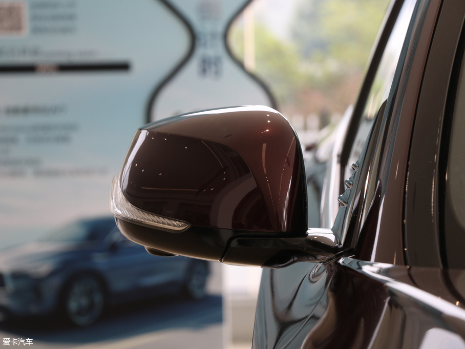 2018ӢQX50 2.0T (q)A