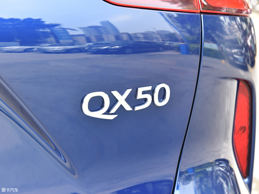 2018ӢQX50 2.0T Ş