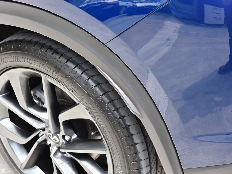 2018ӢQX50 2.0T (q)Ş