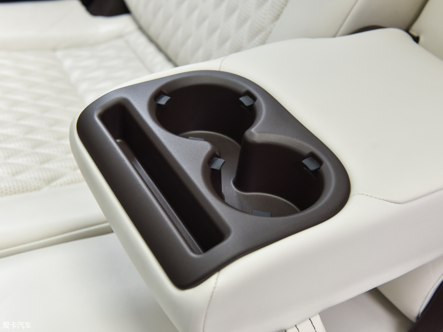 2018ӢQX50 2.0T (q)Ş